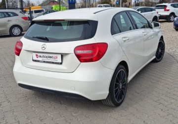 Mercedes Klasa A W176 Hatchback 5d 1.5 180 CDI BlueEFFICIENCY 109KM 2014 Mercedes-Benz Klasa A 1.5 Diesel 109KM, zdjęcie 6