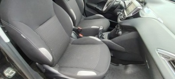 Peugeot 208 I Hatchback 3d 1.2 VTI 82KM 2014 Peugeot 208 Przebieg tylko 117 tysięcy, zdjęcie 11