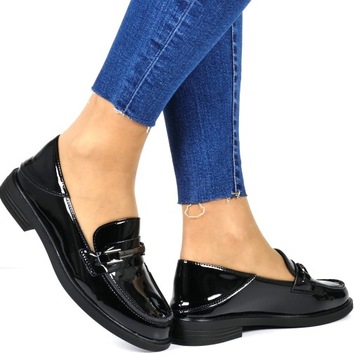 КОЖАНЫЕ ЛОФЕРЫ ЖЕНСКИЕ, ОБУВЬ НА ПЛОСКОЙ ПЛОЩАДКЕ, ЧЕРНАЯ ОКРАШЕННАЯ