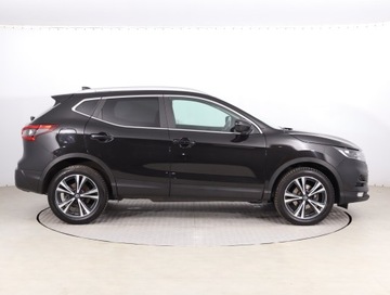 Nissan Qashqai II Crossover Facelifting 1.3 DIG-T  160KM 2019 Nissan Qashqai 1.3 DIG-T, Serwis ASO, Automat, zdjęcie 5