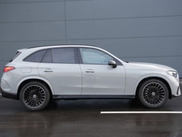 Mercedes GLC C254/X254 Coupe 2.0 200 204KM 2026 MERCEDES-BENZ GLC 200 4-Matic AMG Line Suv 204KM 2026, zdjęcie 3