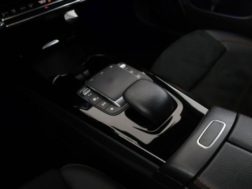 Mercedes CLA C118/X118 Shooting Brake Plug-In 1.3 250e 218KM 2020 Mercedes CLA 250 FV23% PHEV full LED, zdjęcie 32