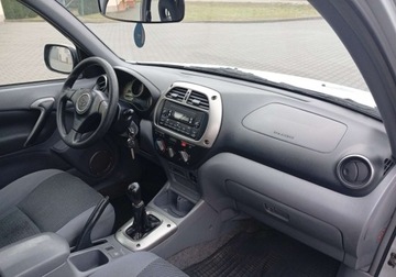 Toyota RAV4 II 1.8 VVTi 125KM 2002 Toyota RAV4 Zarejestrowany - ubezpieczony - 1,8 - 125 KM 1.8 Benzyna 125KM, zdjęcie 14