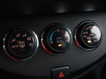 Nissan Note I Mikrovan Facelifting 1.4 88KM 2012 Nissan Note 1.4, Salon Polska, Klima, Tempomat, zdjęcie 13