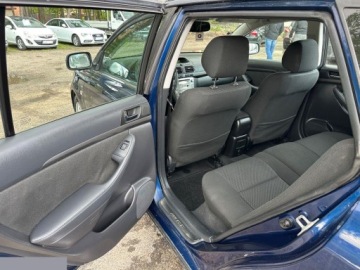 Toyota Avensis II Kombi 2.0 VVT-i 147KM 2006 Toyota Avensis 2.0 VVT-i Combi Executive 147KM 2006r, zdjęcie 16