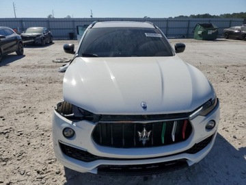 Maserati Levante 2022 Maserati Levante Base 2022 3.0l 3.0 Benzyna 345KM, zdjęcie 5