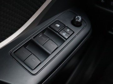 Toyota C-HR I Crossover Facelifting 1.8 Hybrid 122KM 2022 Toyota C-HR 1.8 Hybrid, Serwis ASO, Automat, zdjęcie 16