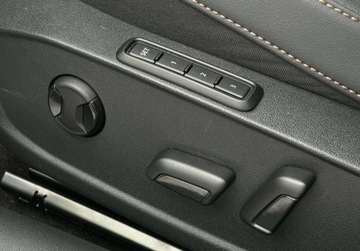 Cupra Formentor Crossover Facelifting 2.0 TSI 333KM 2025 Cupra Formentor VZ Pakiety, 4x4, Hak, Kamera 360, DCC, SENNHEISER, ACC, L, zdjęcie 33