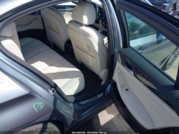 BMW Seria 5 G30-G31 2018 BMW Seria 5 2018 BMW 530E IPERFORMANCE 2.0 Hybryda 180KM, zdjęcie 12