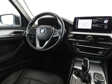 BMW Seria 5 G30-G31 Touring Plug-In 2.0 520e 204KM 2021 BMW 520 FV23 520e PHEV Automat Panorama Navi, zdjęcie 15