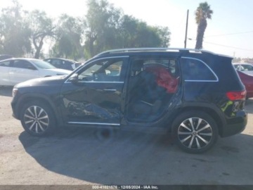 Mercedes GLB 2023 Mercedes-Benz GLB 250, 2023r., 4x4, 2.0L 2.0 Benzyna 221KM, zdjęcie 7