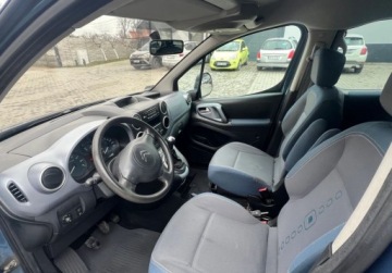 Citroen Berlingo II 2009 Citroen Berlingo 1.6 Benzyna 5 Osob, Klimatyzacja Elektryczne szyby Radio, zdjęcie 7