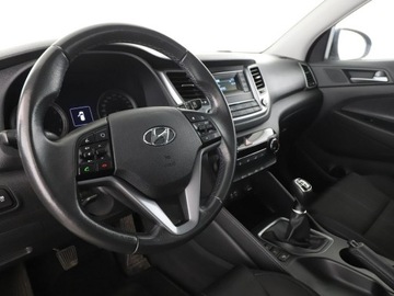Hyundai Tucson III SUV 1.6 GDI 132KM 2016 Hyundai Tucson tempomat PDC hak, zdjęcie 13