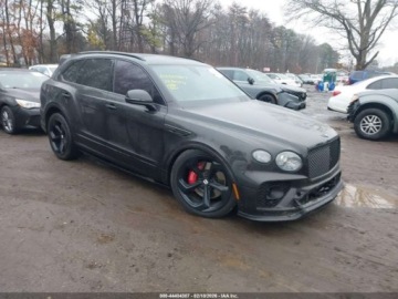 Bentley Bentayga 2022 Bentley Bentayga SV8 2022 4.0 Benzyna 550KM, zdjęcie 6