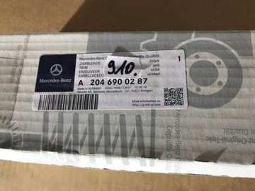 LIŠTA DVEŘE MERCEDES W204 PRAVÝ PŘEDNÍ ORIGINÁLNÍ OE