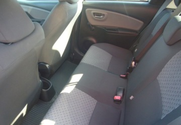 Toyota Yaris III Hatchback 5d Facelifting 1.33 Dual VVT-i 99KM 2015 Toyota Yaris Toyota Yaris III Salon PL 1.3 Benzyna 99KM, zdjęcie 11