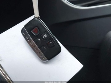 Jaguar XE 2019 Jaguar XE Xe 25t 2.0 Benzyna 247KM, zdjęcie 12