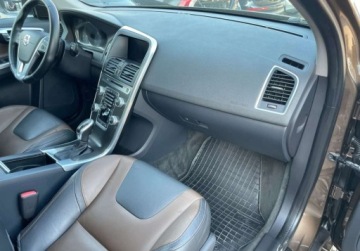 Volvo XC60 I SUV Facelifting 2.0 D4 DRIVE-E 181KM 2015 Volvo XC 60 2.0D4 181PK Automat Skory Xenon Panorama Serwis Zadbane POLECAM, zdjęcie 11