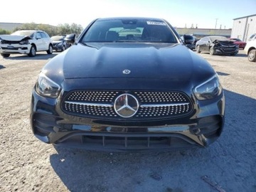 Mercedes Klasa E W213 2021 Mercedes-Benz Klasa E 2021r., E350, od ubezpieczalni 2.0 Benzyna 255KM, zdjęcie 1