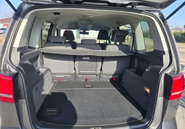 Volkswagen Touran II 1.6 TDI 105KM 2011 Volkswagen Touran Sprowadzony Ubezpieczony Zarejestrowany 1.6 Diesel, zdjęcie 12