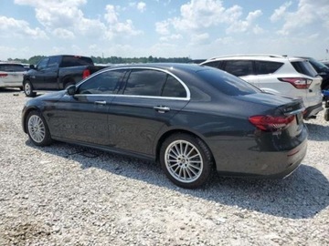 Mercedes Klasa E W213 2022 Mercedes-Benz Klasa E 2022, 2.0L, od ubezpieczalni 2.0 Benzyna 255KM, zdjęcie 5