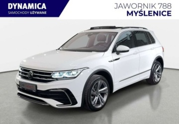 Volkswagen Tiguan II SUV Facelifting 2.0 TSI 245KM 2022 Volkswagen Tiguan VAT 23 R-Line 2.0TSI 245KM DSG 4motion 2022 r., Salon PL, zdjęcie 3