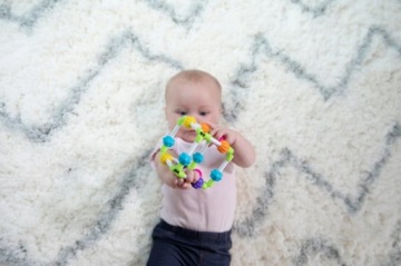 ИГРУШКИ ДЛЯ МОЗГА QUUBI, МАНИПУЛЯЦИЯ С ПРОРЕЗЫЧКАМИ ДЛЯ ДЕТЕНКА