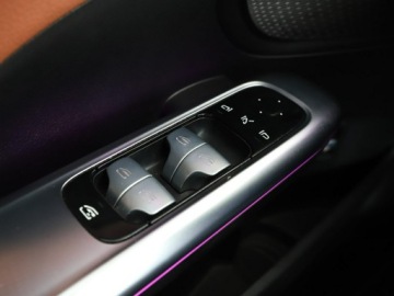 Mercedes Klasa C W206 2022 Mercedes C 220 mHEV 4x4 automat skóra panorama, zdjęcie 35