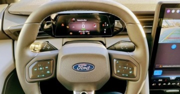 Ford Capri EV 79kWh 340KM 2026 Ford Capri 1261 nettomsc z polisa w racie AWD 340KM 77kWh Opole 340KM, zdjęcie 28