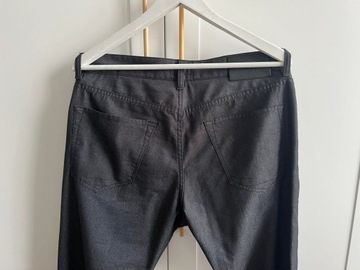 Spodnie jeansowe męskie HUGO BOSS granatowe r. 34/32