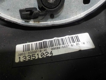 OPEL ASTRA IV J 11R VOLANT 13351024