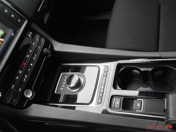 Jaguar F-Pace SUV 3.0 TDV6 300KM 2018 Jaguar F-Pace 3,0 D tylko 43t.km. R-SPORT 300KM kamera pdc 3.0 Diesel, zdjęcie 13