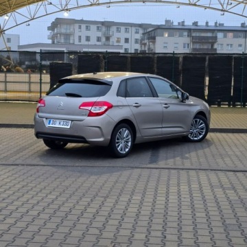 Citroen C4 II Hatchback 5d 1.6 16v VTi 120KM 2011 Citroen C4 II 1.6 VTi 120 Exclusive, zdjęcie 12
