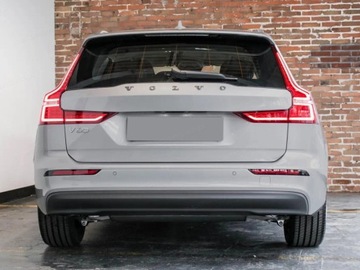 Volvo V60 II  Kombi Facelifting 2.0 B4 197KM 2025 VOLVO V60 B4 Core Combi 2.0 197KM 2025, zdjęcie 2