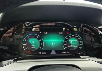 Volkswagen Golf VIII Variant 1.5 TSI 150KM 2021 Volkswagen Golf Variant 1.5 Benzyna 130KM, zdjęcie 13