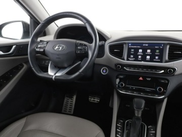 Hyundai IONIQ Hatchback 1.6 GDi 141KM 2017 Hyundai IONIQ Plug-In full LED jasne skóry klima, zdjęcie 15