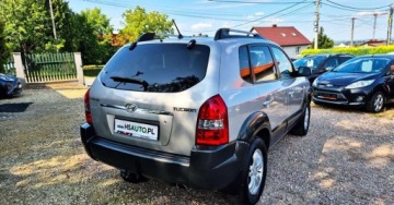 Hyundai Tucson I SUV 2.0 i 16V 141KM 2008 Hyundai Tucson BENZYNA klimatyzacja NAWIGACJA super okazja POLECAMY, zdjęcie 4