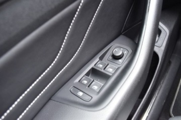 Volkswagen Arteon Fastback Facelifting 2.0 TSI 190KM 2022 Volkswagen Arteon R-Line 190 KM TSI DSGDCCLEDAmbientePakietZimowy VAT 23, zdjęcie 27