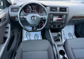 Volkswagen Jetta VI Sedan Facelifting 2.0 TDI 110KM 2016 Volkswagen Jetta Salon Polska ,Czujniki parkowania, FV-VAT 23 2.0 Diesel, zdjęcie 3