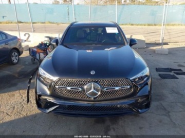 Mercedes GLC C254/X254 2023 Mercedes-Benz GLC 300 2023, 2.0L R4 255KM, RWD, auto odpala i jezdzi, od u, zdjęcie 4