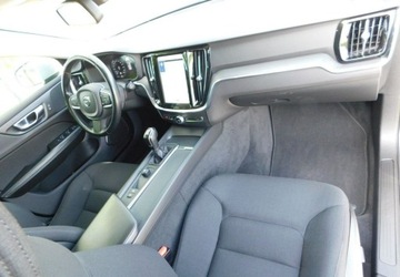 Volvo V60 II  Kombi 2.0 D3 150KM 2020 Volvo V60 z Gwarancja Model 2021r 2.0 Diesel 150KM, zdjęcie 17