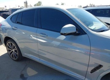 BMW X4 G02 2022 BMW X4 2022, 2.0L, 4x4, od ubezpieczalni, zdjęcie 3