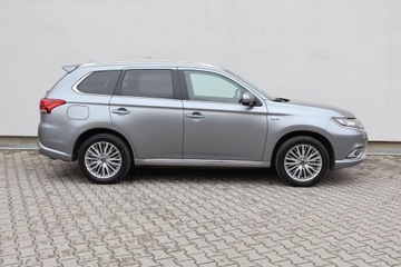 Mitsubishi Outlander III SUV PHEV Facelifting 2020 2.4 PHEV 224KM 2020 Mitsubishi Outlander 2.4 PHEV, Salon Polska, zdjęcie 5