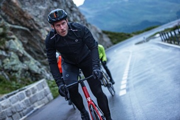 Rogelli DISTANCE - мужской дождевик