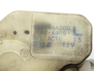 NISSAN X-TRAIL T30 2004 LEVÝ STRANA ZÁMEK DVEŘE ZADNÍCH