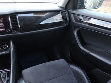 Skoda Kodiaq I SUV 2.0 TDI 190KM 2017 Skoda Kodiaq 2.0 TDI, Salon Polska, 187 KM, 4X4, zdjęcie 7