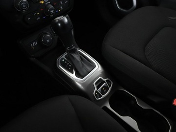 Jeep Renegade SUV 1.4 MultiAir 170KM 2018 Jeep Renegade Limited 4x4 automat 170KM navi, zdjęcie 29