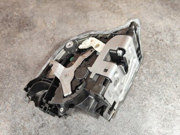 BMW 5 G30 G31 ZÁMEK DVEŘE PRAVÝ PŘEDNÍ 4 PIN 7477688