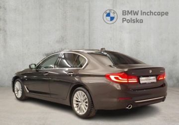 BMW Seria 5 G30-G31 Limuzyna 520d 190KM 2017 BMW Seria 5 520d xDrive 190 KM G30 2017 2.0 Diesel 190KM, zdjęcie 2