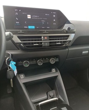 Citroen 2023 Citroen C4 17 e-C4 Feel Pack 136 KM EV50kWh AT I wl. GWARANCJA FV23, zdjęcie 15